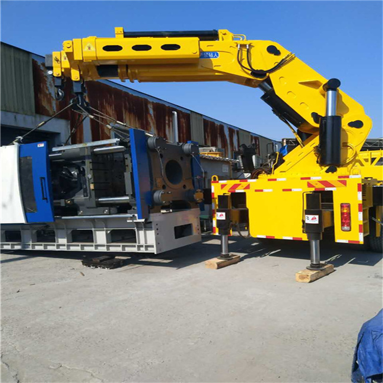 海港优质大吨位随车吊出租服务，助您高效施工