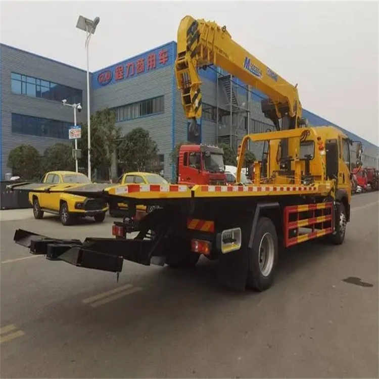 海港附近小随车吊出租电话，轻松解决搬运烦恼