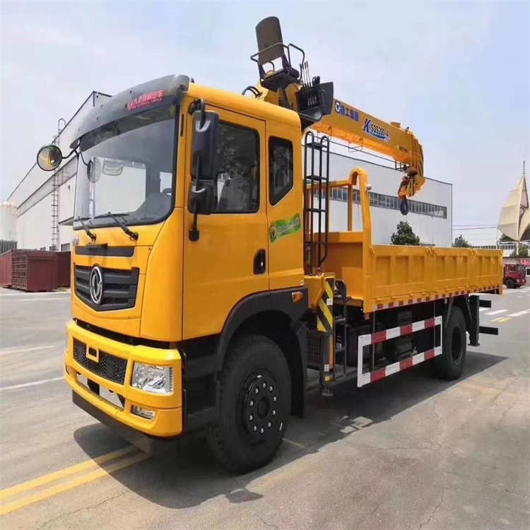 海港附近找一辆随车吊出租